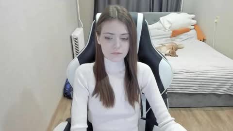 Snapshot of malia__hale chatting on October 23, 6:41 am Malia online show from October 23, 6:41 am