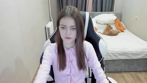Snapshot of malia__hale chatting on October 16, 12:13 am Malia online show from October 16, 12:13 am