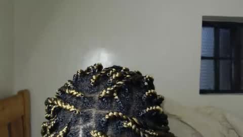 lati online show from March 1, 4:29 pm