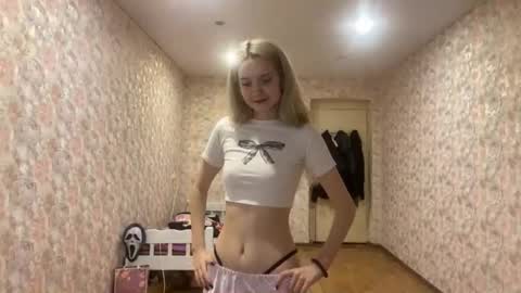 Amelia online show from January 13, 3:38 pm