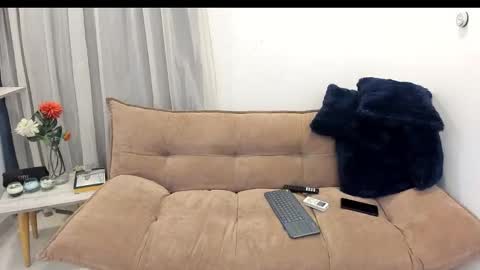 Mallory online show from October 18, 11:17 pm