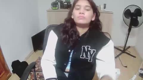 Snapshot of mallorymyersx chatting on October 12, 8:33 pm mallorymyersx online show from October 12, 8:33 pm