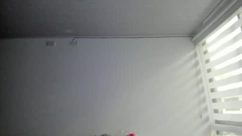 instagram  nueela   online show from October 24, 10:28 pm