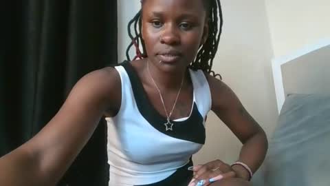 mamaa online show from April 5, 5:12 pm