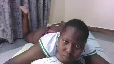 Snapshot of mamasita2023 chatting on February 26, 6:51 am mamasita2023 online show from February 26, 6:51 am