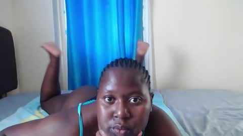 Snapshot of mamasita2023 chatting on February 11, 11:20 am mamasita2023 online show from February 11, 11:20 am