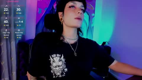   online show from April 30, 11:19 pm