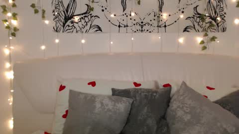 Mandy online show from November 8, 3:28 pm