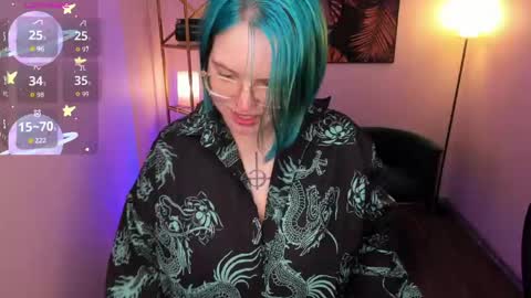 manic_pixie_ online show from May 8, 4:10 pm