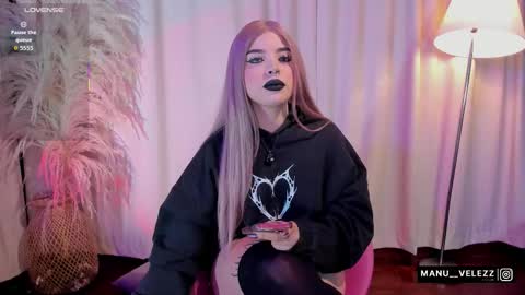 manu  velezz   Help me to get to 100 thumbs ups Tip 25tks  Rate me  online show from March 23, 6:52 am