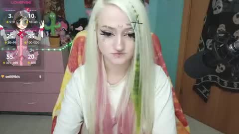 Manuela online show from July 22, 8:32 pm