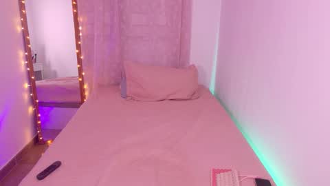     online show from February 24, 7:07 am