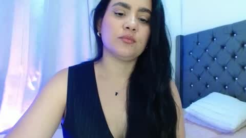 mara4sweet online show from December 19, 11:35 pm