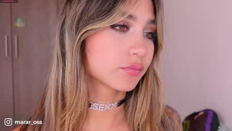 Snapshot of mara__ross chatting on December 14, 3:47 pm Mara Independent Model online show from December 14, 3:47 pm