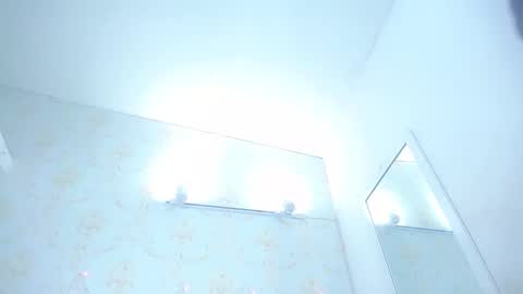 Snapshot of mara_thompsonn chatting on December 5, 12:22 pm mara_thompsonn online show from December 5, 12:22 pm