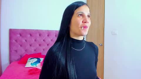 Mara hanson  online show from November 3, 6:56 pm