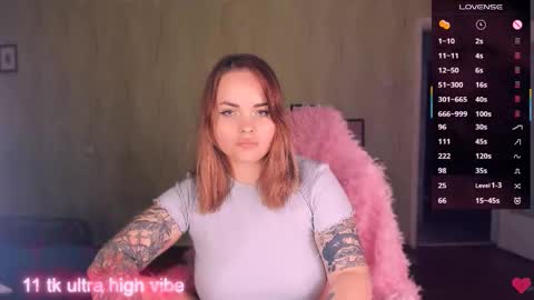 Snapshot of marcelinepeach chatting on September 10, 3:56 pm Sara online show from September 10, 3:56 pm