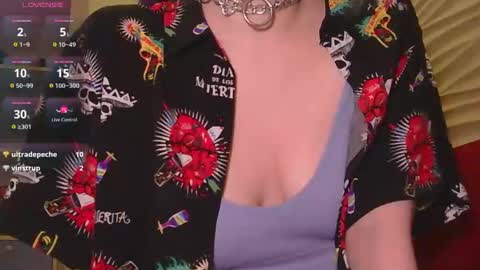 marci_n online show from September 8, 9:25 pm