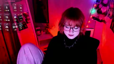 Snapshot of margaret_red chatting on September 11, 9:15 pm Margaret online show from September 11, 9:15 pm