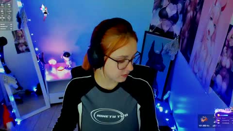Snapshot of margaret_red chatting on December 14, 12:12 pm Margaret online show from December 14, 12:12 pm