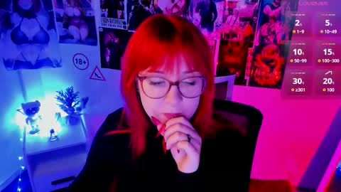 Snapshot of margaret_red chatting on September 30, 9:41 pm Margaret online show from September 30, 9:41 pm