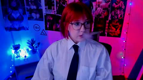 Snapshot of margaret_red chatting on September 29, 12:43 pm Margaret online show from September 29, 12:43 pm