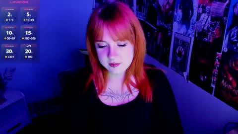Snapshot of margaret_red chatting on September 18, 10:19 pm Margaret online show from September 18, 10:19 pm