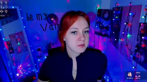 Snapshot of margaret_red chatting on February 15, 3:20 am Margaret online show from February 15, 3:20 am