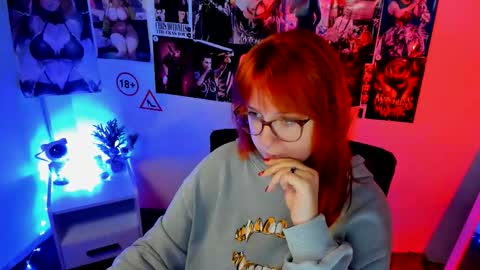 Snapshot of margaret_red chatting on October 9, 8:35 pm Margaret online show from October 9, 8:35 pm