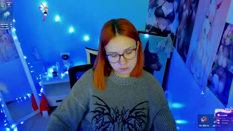 Snapshot of margaret_red chatting on December 16, 6:32 am Margaret online show from December 16, 6:32 am