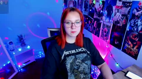 Snapshot of margaret_red chatting on March 8, 1:55 pm Margaret online show from March 8, 1:55 pm