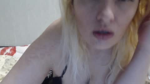 Snapshot of margo_shine chatting on January 7, 5:20 pm margo_shine online show from January 7, 5:20 pm