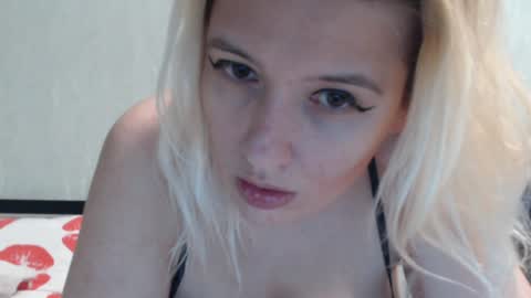 Snapshot of margo_shine chatting on January 11, 4:46 pm margo_shine online show from January 11, 4:46 pm