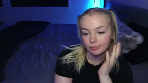 margot_robbie7 online show from June 29, 1:34 am
