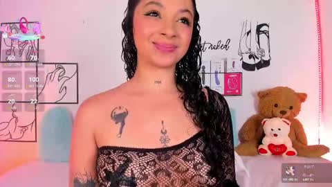 Snapshot of mari_sweett chatting on September 9, 7:46 pm Mari Sweett online show from September 9, 7:46 pm
