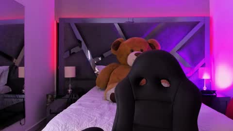  MARIA  online show from November 24, 8:00 pm