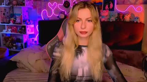 Snapshot of maria_hunt chatting on October 7, 8:41 am Maria online show from October 7, 8:41 am