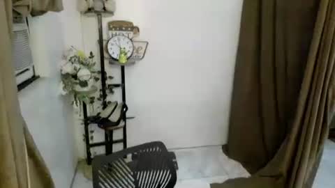 Snapshot of maria_laboxxx chatting on October 10, 3:44 am Marga online show from October 10, 3:44 am