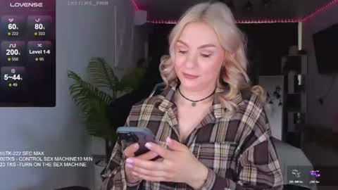 maria_shy_lii online show from June 22, 9:06 am