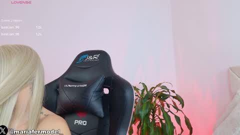 Maria Fer online show from April 1, 4:26 pm