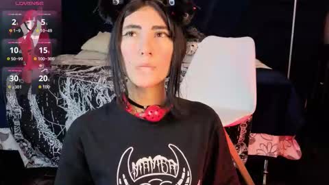 Snapshot of mariagh_ chatting on October 16, 8:33 pm Maria online show from October 16, 8:33 pm