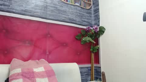 mariam_schubert online show from December 12, 5:48 pm