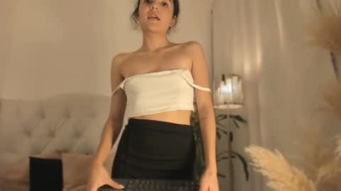 Marian online show from December 15, 3:23 am