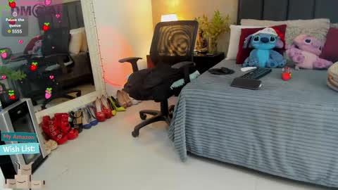 Snapshot of mariana_c chatting on January 9, 3:01 pm Mar y online show from January 9, 3:01 pm