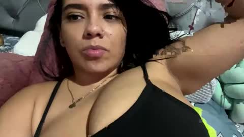 Snapshot of mariana_c chatting on February 1, 3:52 am Mar y online show from February 1, 3:52 am