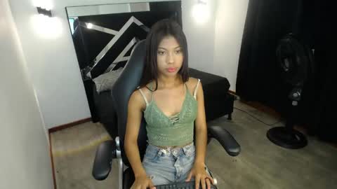 Mariana online show from May 31, 11:39 pm