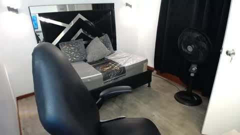 Mariana online show from June 13, 4:54 am