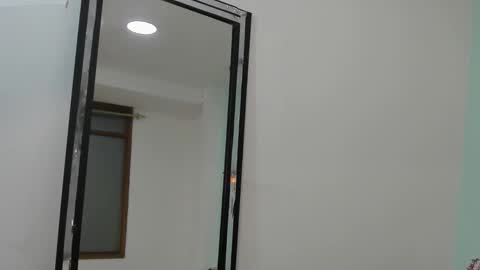 Marianee Rousse  online show from November 1, 12:42 pm