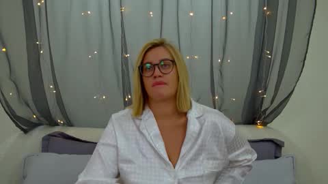 Maria online show from November 16, 6:52 pm