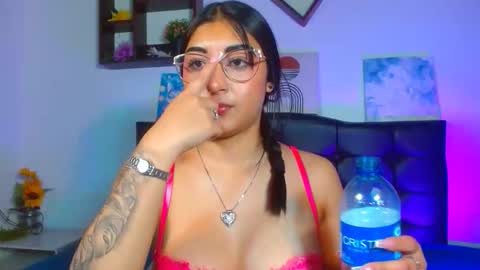 Marian online show from February 19, 11:36 pm